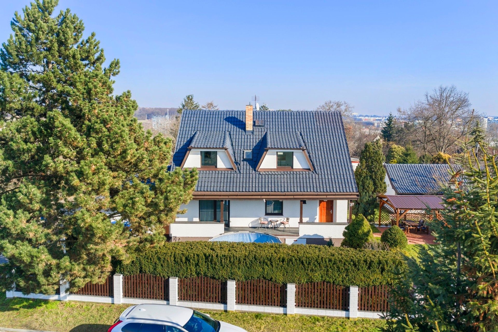 Prodej domu 207 m² - foto 1