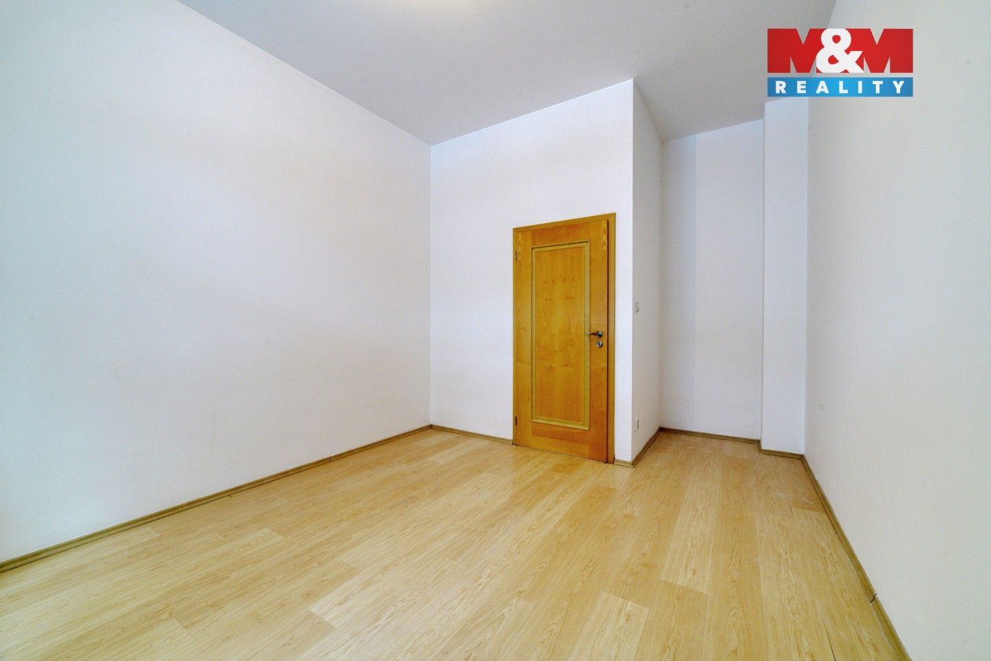 Pronájem bytu 3+kk 96 m² - foto 24