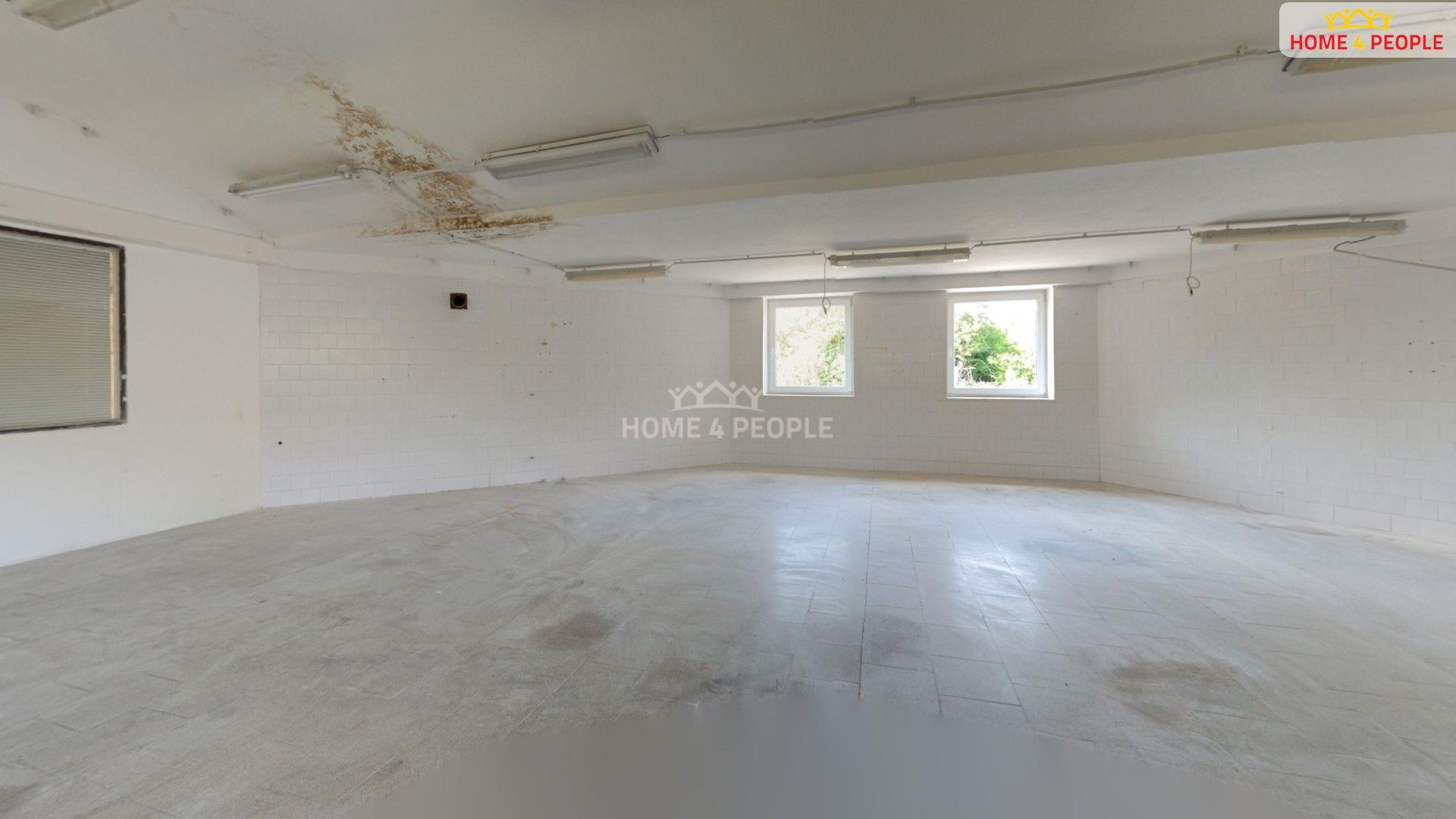Pronájem komerčního prostoru 985 m² - foto 19