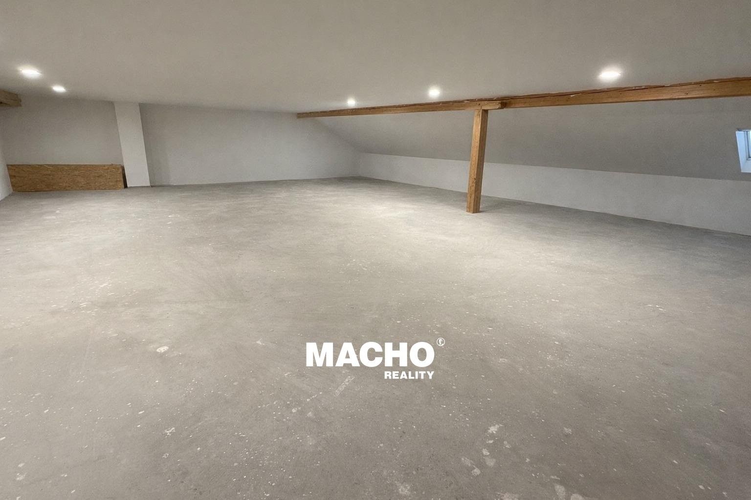 Pronájem komerčního prostoru 195 m² - foto 6
