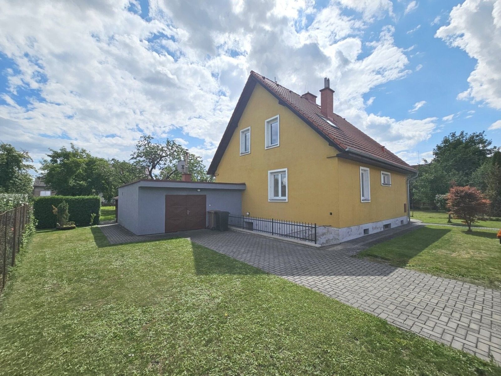 Prodej domu 179 m² - foto 2