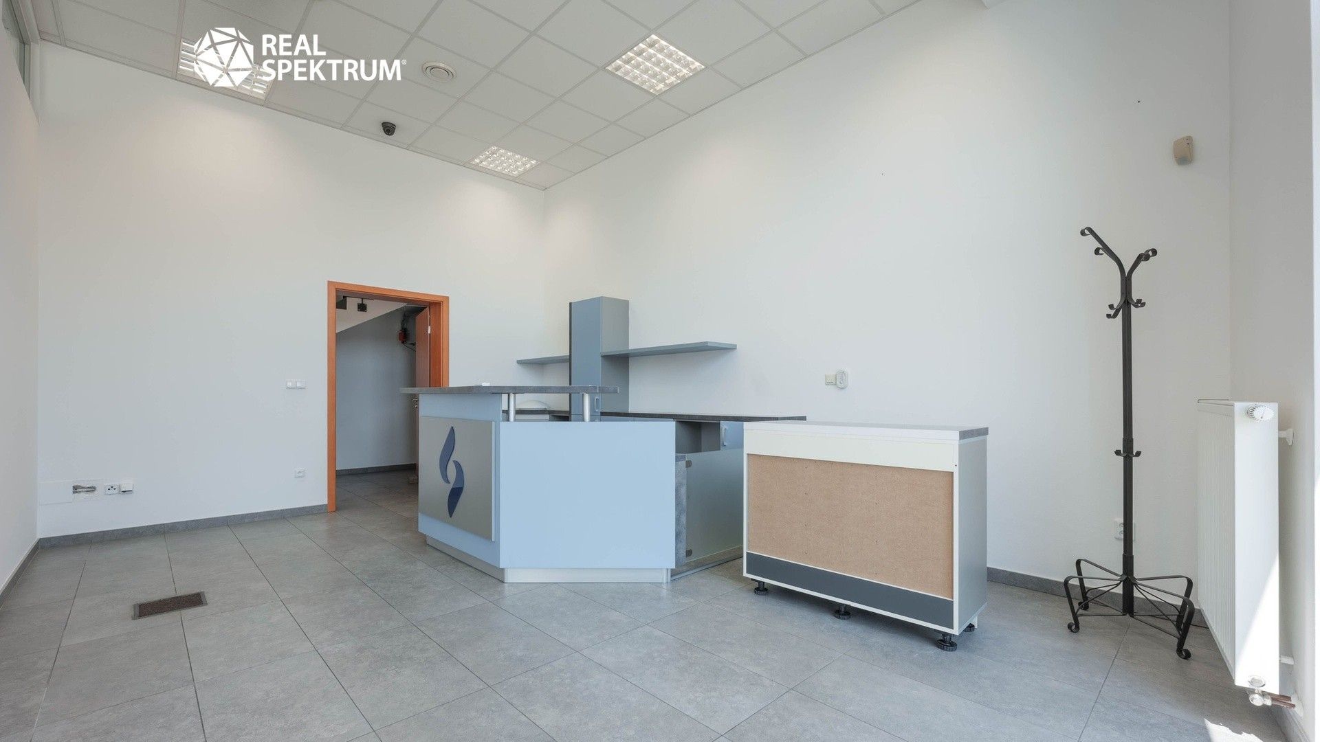 Pronájem komerčního prostoru 684 m² - foto 14