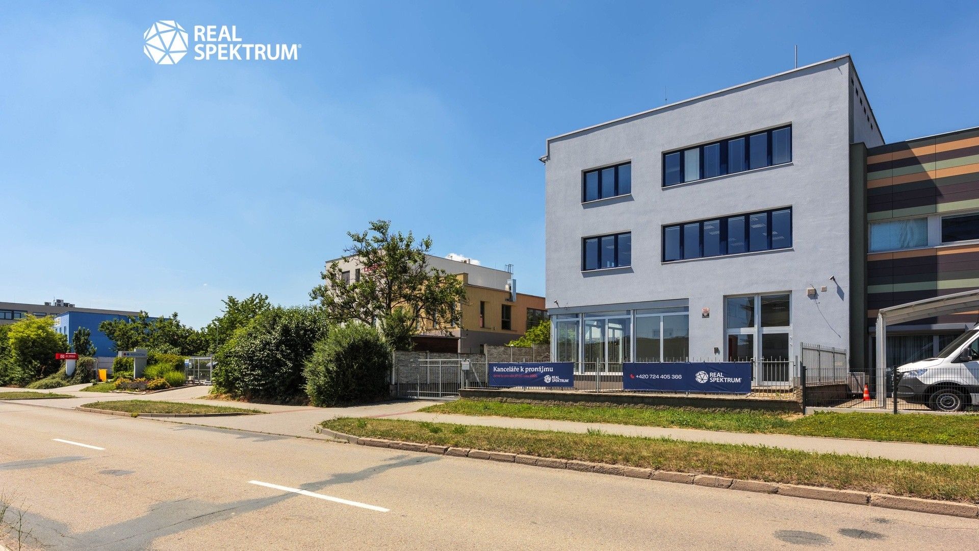 Pronájem komerčního prostoru 684 m² - foto 19