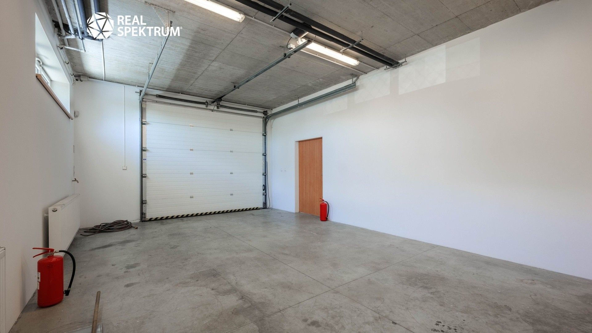 Pronájem komerčního prostoru 684 m² - foto 21