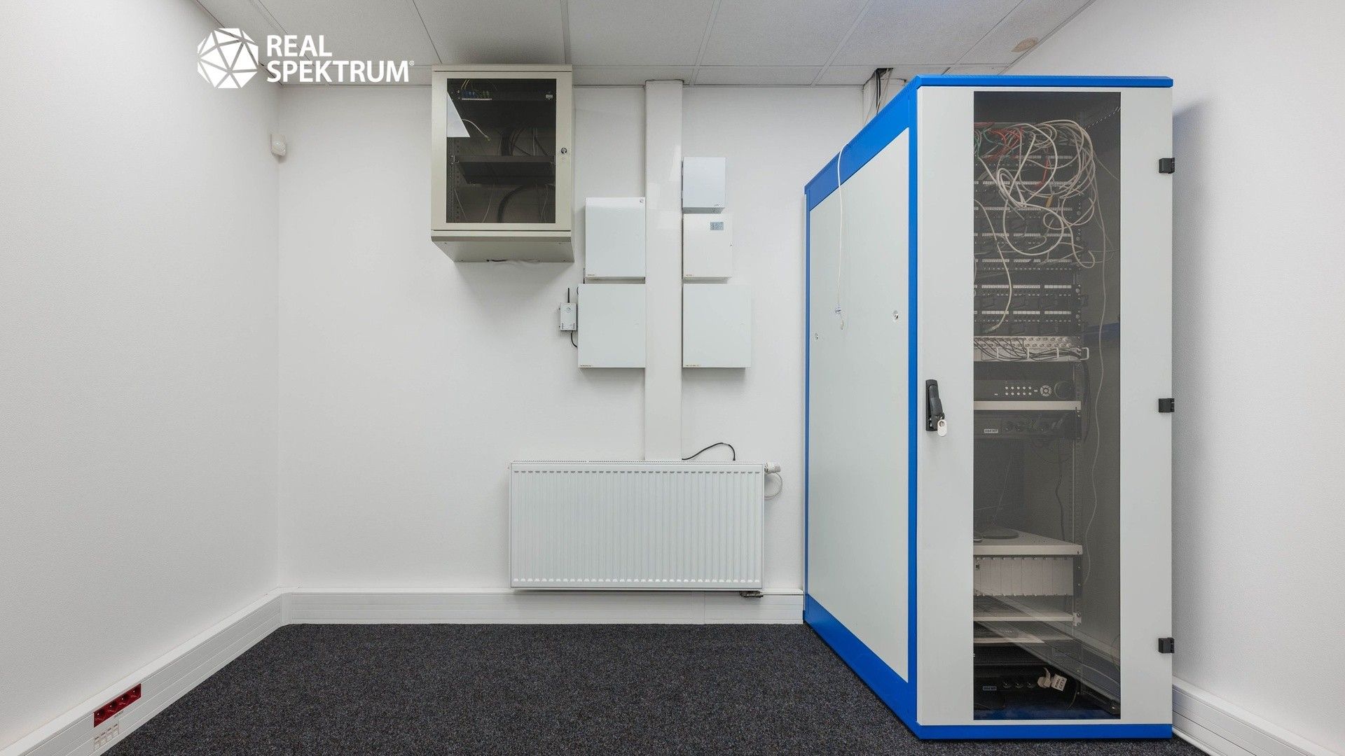 Pronájem komerčního prostoru 684 m² - foto 23