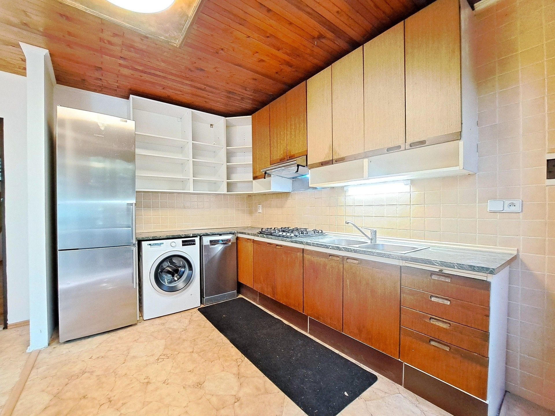 Pronájem bytu 4+1 116 m² - foto 4