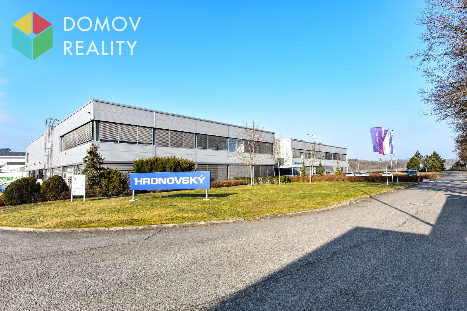 Pronájem komerčního prostoru 525 m² - foto 1