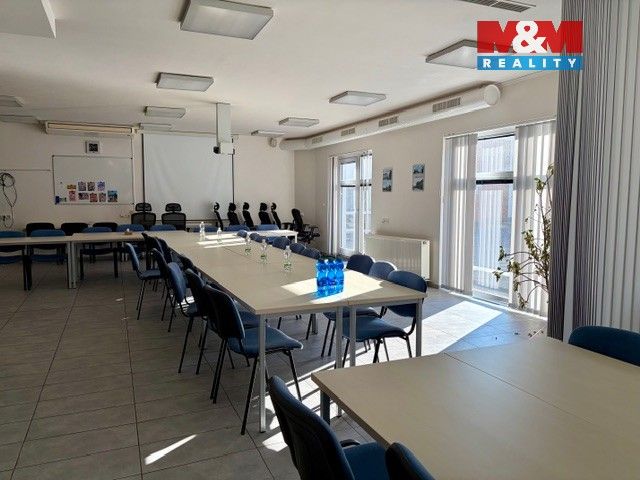 Pronájem komerčního prostoru 180 m² - foto 6