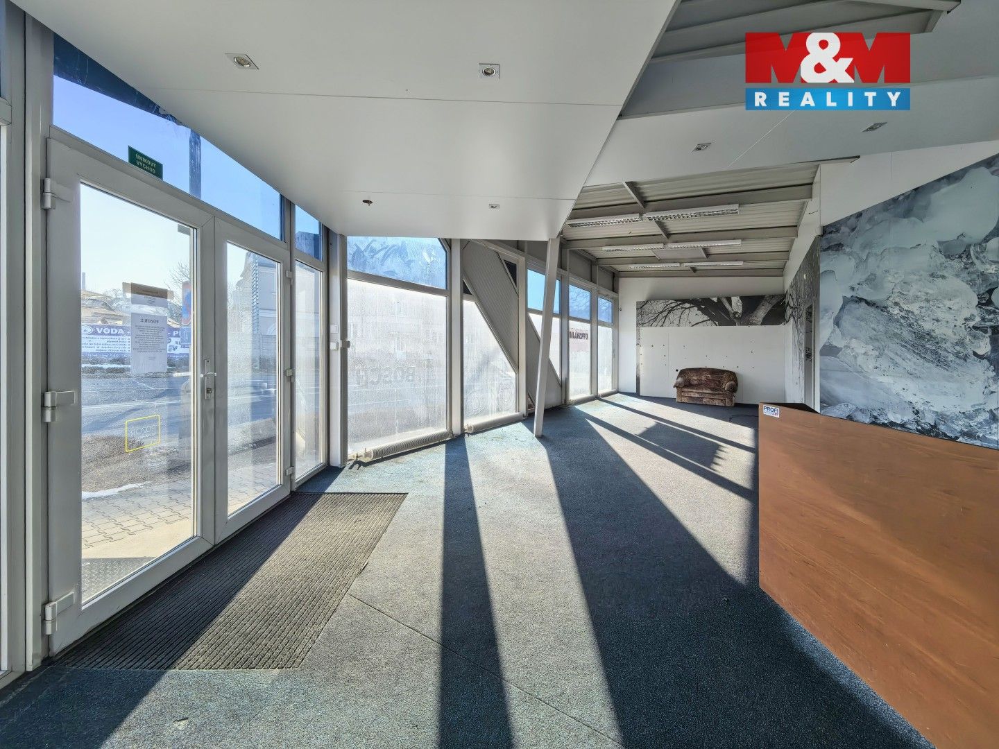 Pronájem komerčního prostoru 117 m² - foto 1