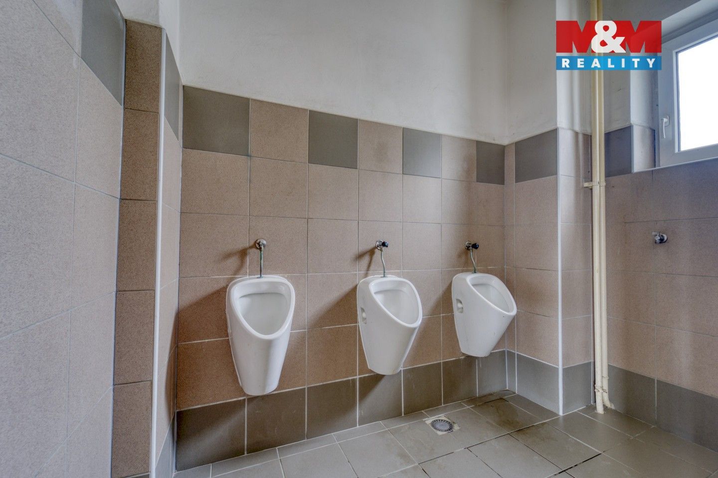 Pronájem komerčního prostoru 38 m² - foto 9