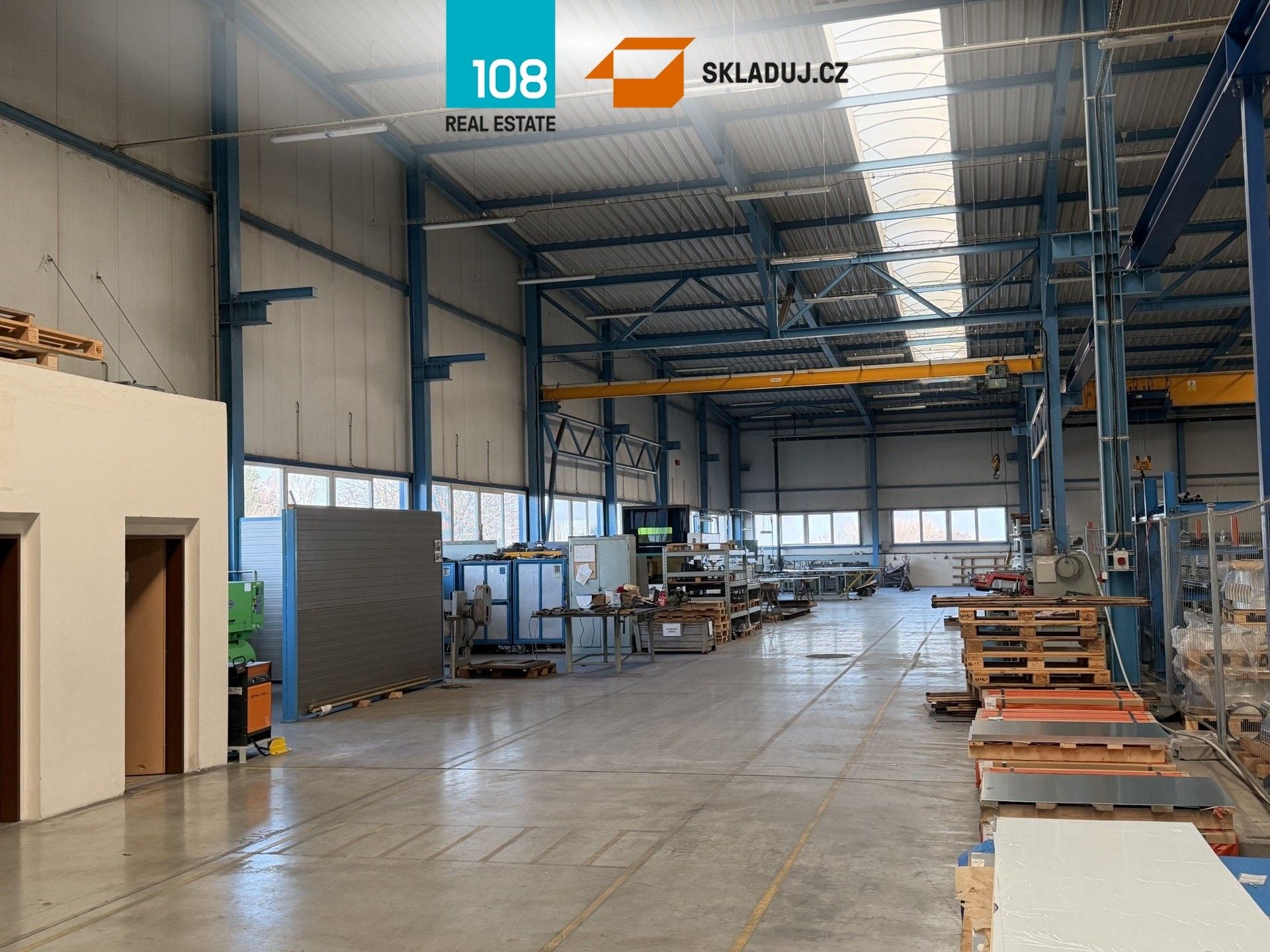 Pronájem komerčního prostoru 2350 m² - foto 5