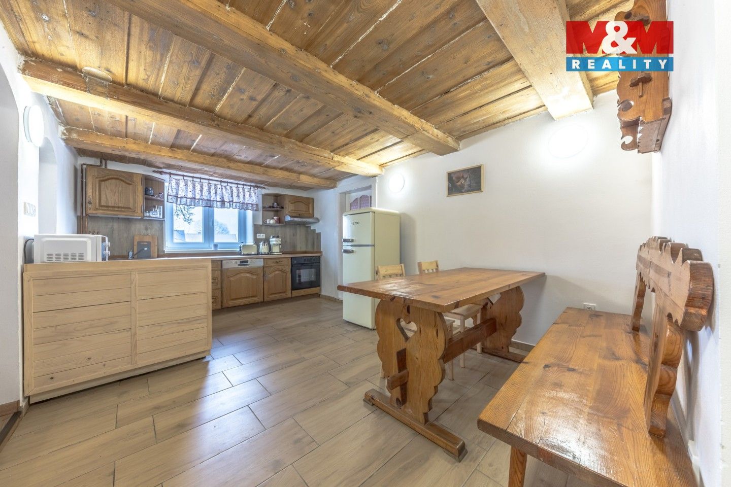 Prodej komerčního prostoru 285 m² - foto 2