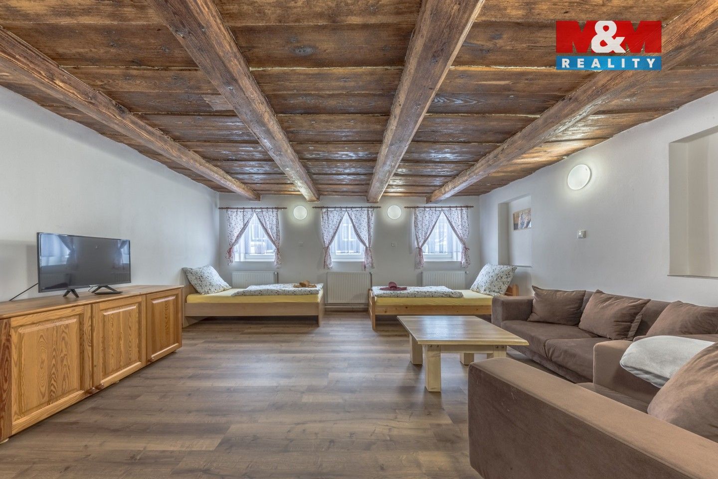 Prodej komerčního prostoru 285 m² - foto 3