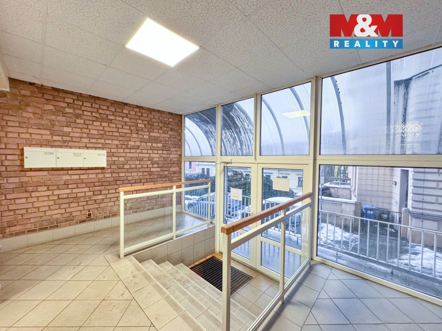Pronájem komerčního prostoru 260 m² - foto 3