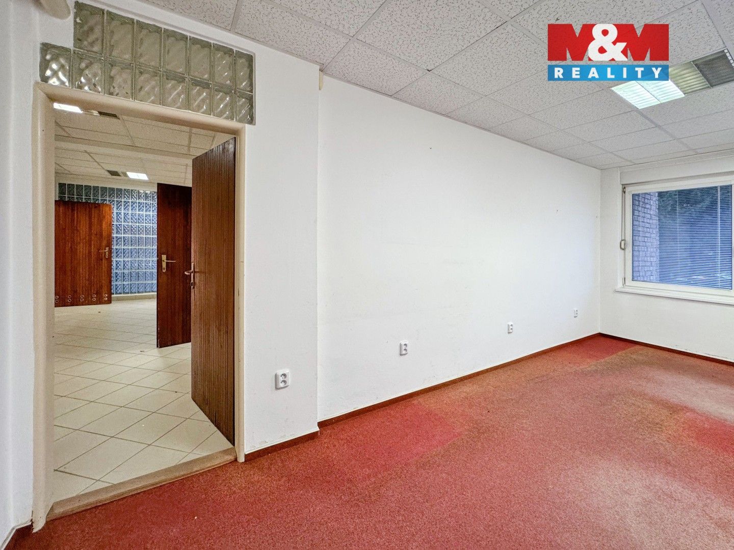 Pronájem komerčního prostoru 260 m² - foto 9