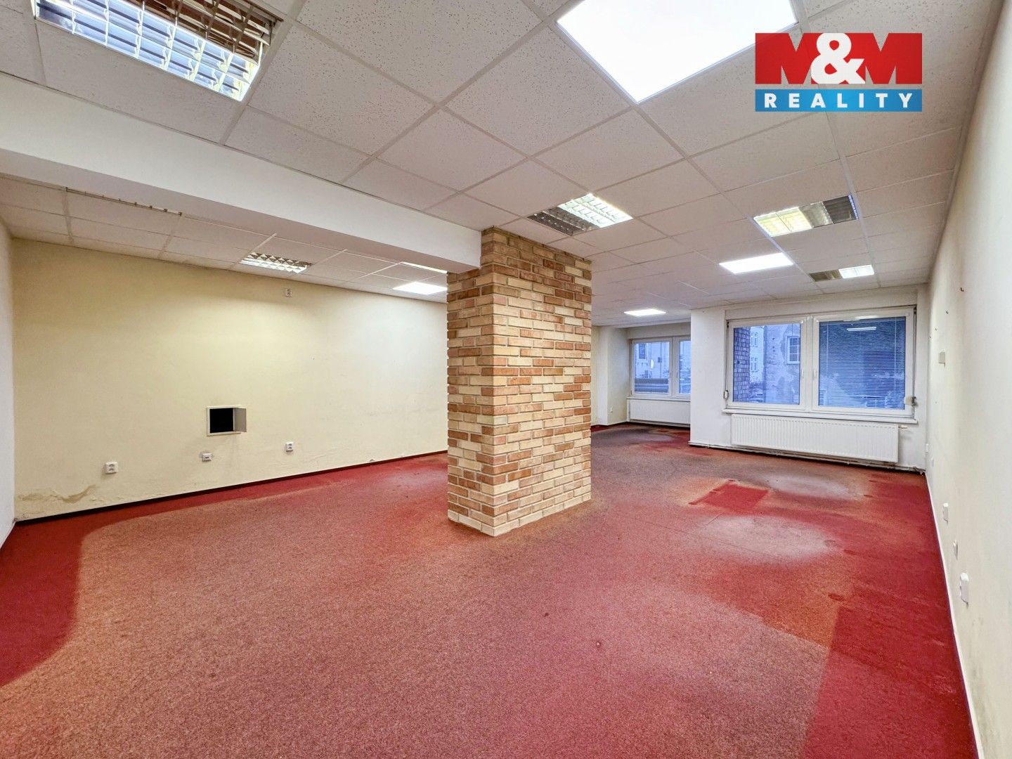Pronájem komerčního prostoru 260 m² - foto 18