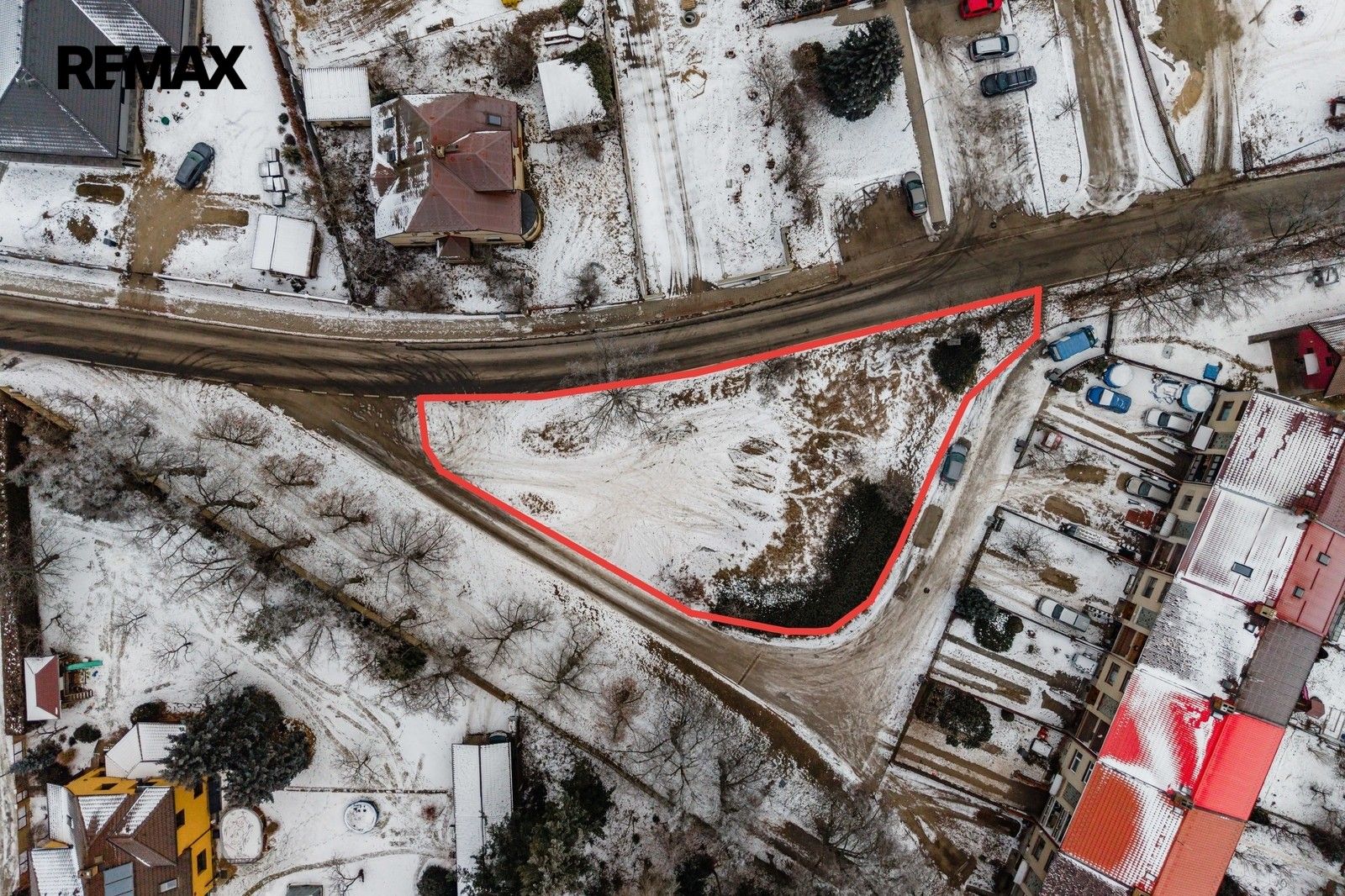 Prodej pozemku 806 m² - foto 2