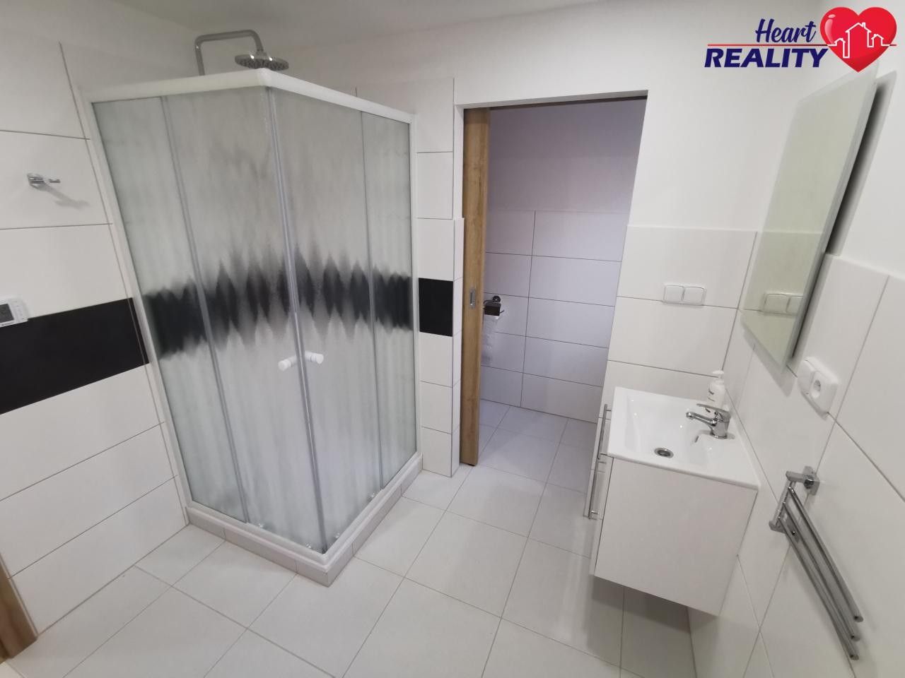 Pronájem bytu 2+1 61 m² - foto 5