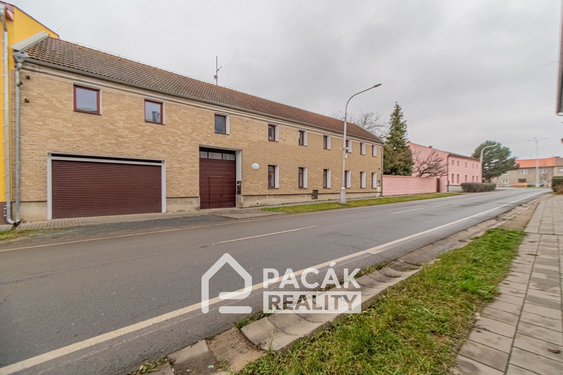 Prodej domu 660 m² - foto 1