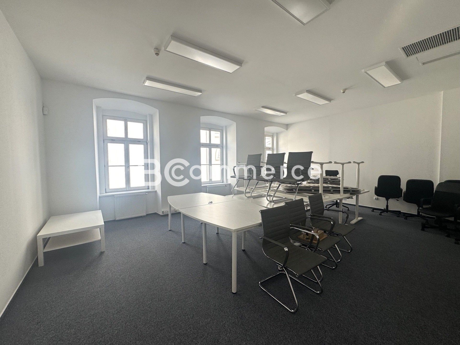 Pronájem komerčního prostoru 86 m² - foto 2