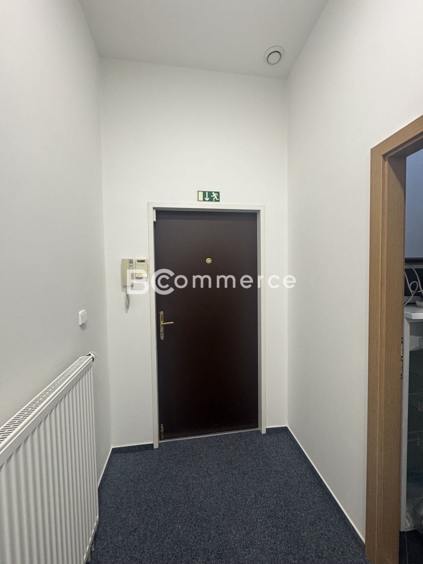 Pronájem komerčního prostoru 86 m² - foto 7