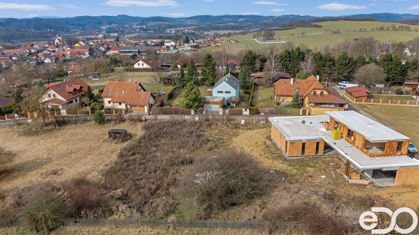 Prodej pozemku 1113 m² - foto 2