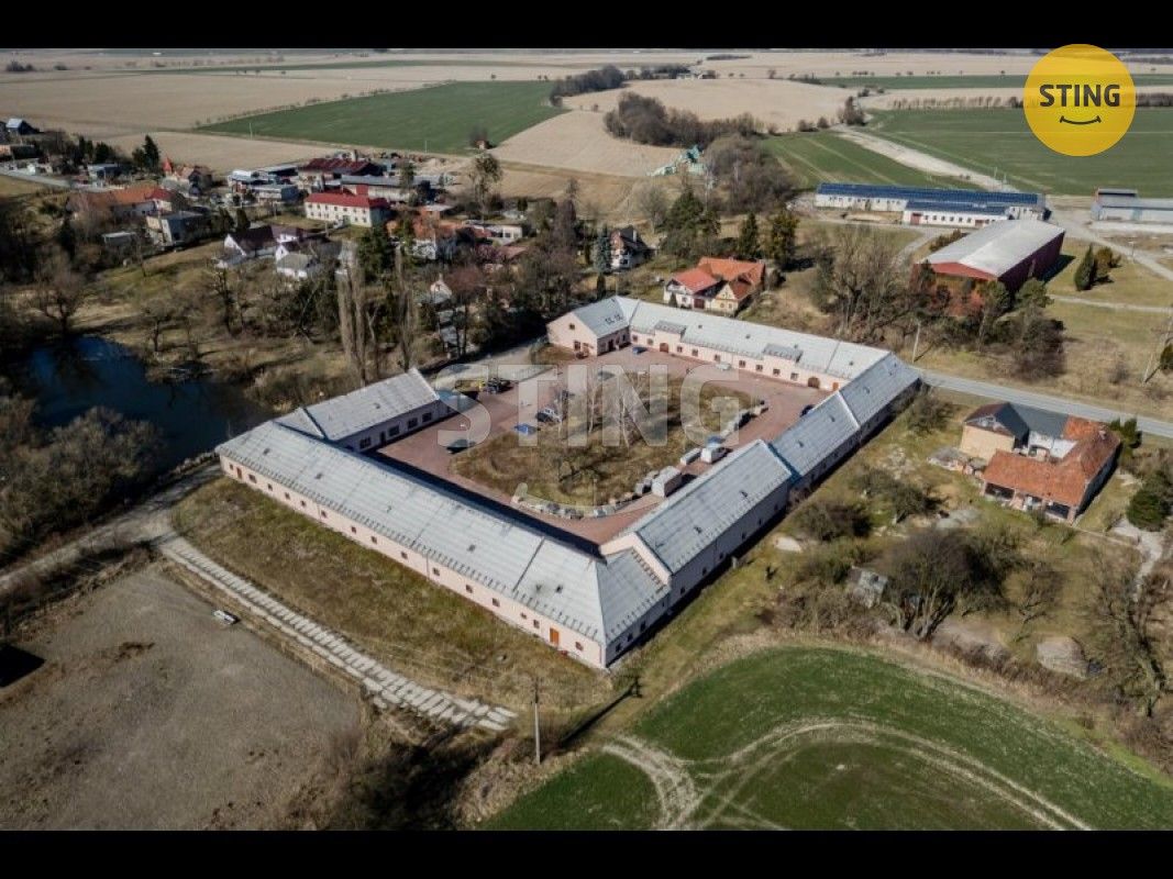 Pronájem komerčního prostoru 500 m² - foto 1