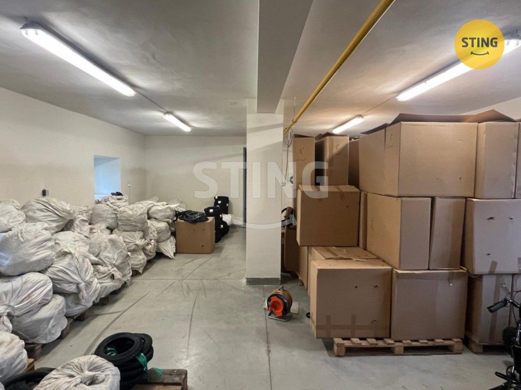 Pronájem komerčního prostoru 750 m² - foto 17