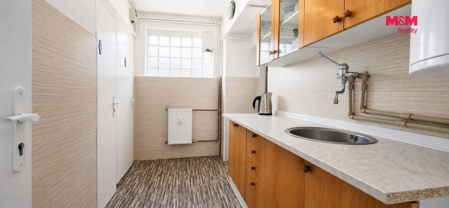 Pronájem komerčního prostoru 140 m² - foto 3