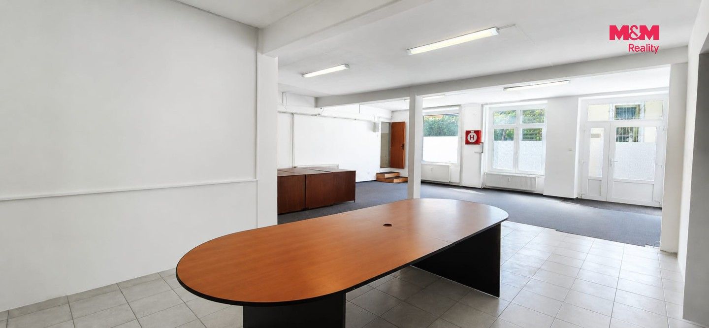 Pronájem komerčního prostoru 140 m² - foto 5