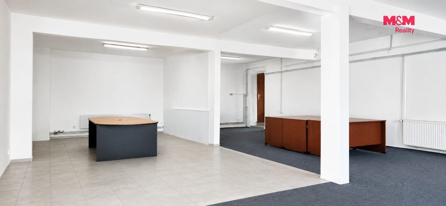 Pronájem komerčního prostoru 140 m² - foto 6