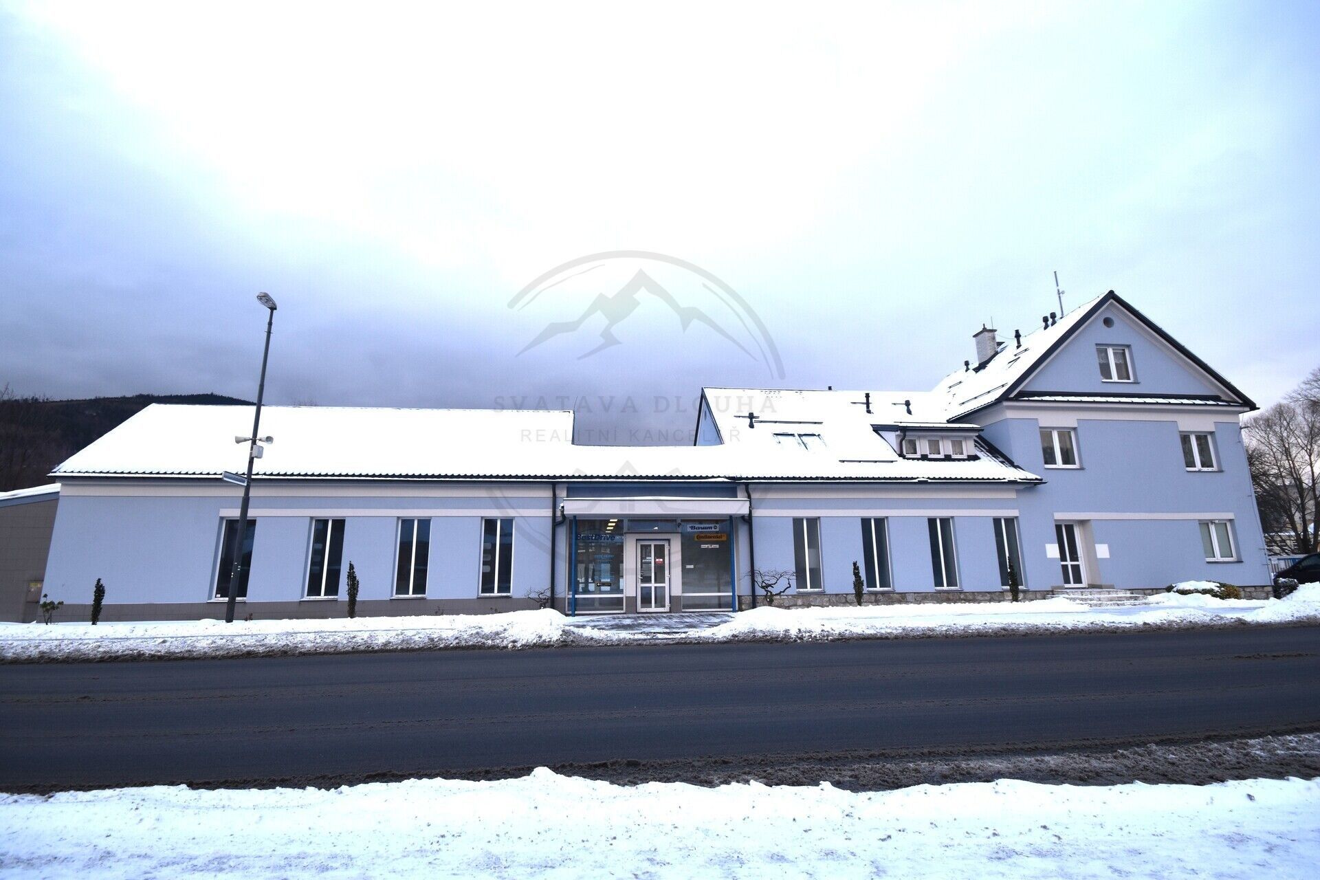 Pronájem komerčního prostoru 356 m² - foto 1
