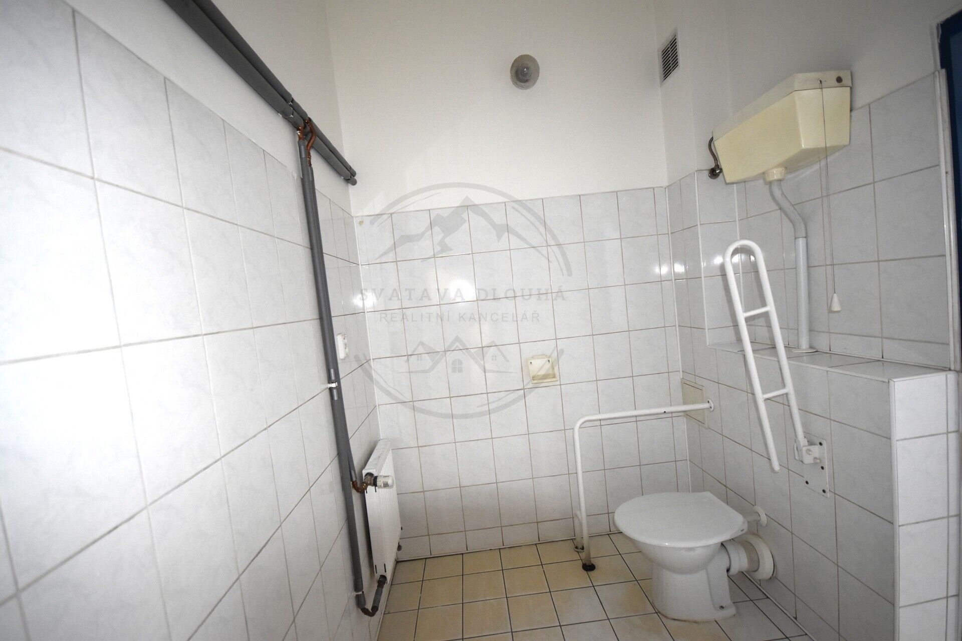Pronájem komerčního prostoru 356 m² - foto 10