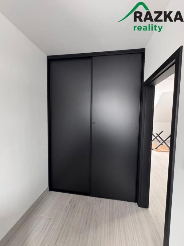 Pronájem bytu 2+kk 50 m² - foto 6