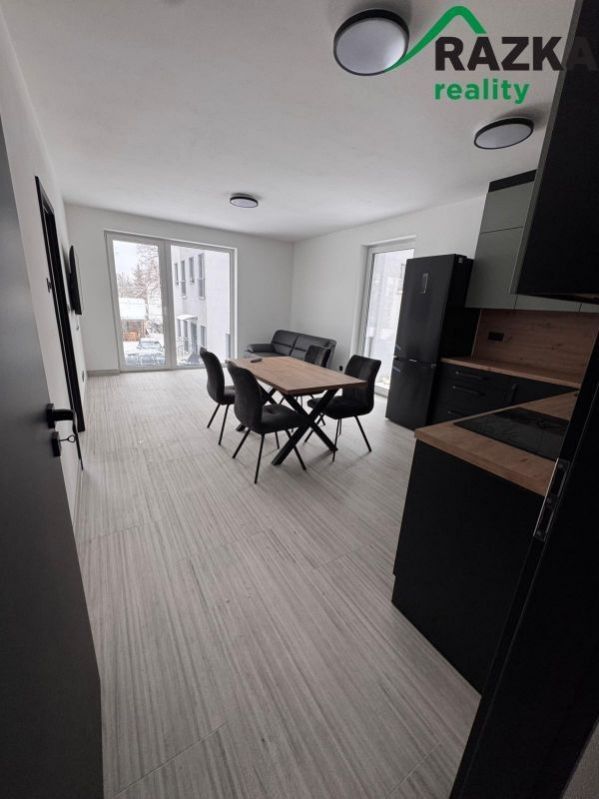 Pronájem bytu 2+kk 50 m² - foto 4