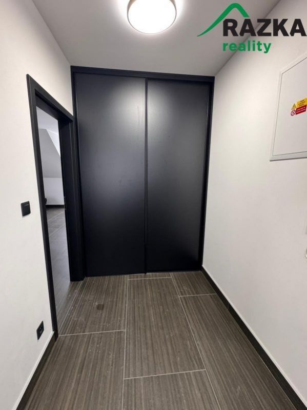 Pronájem bytu 2+kk 50 m² - foto 8