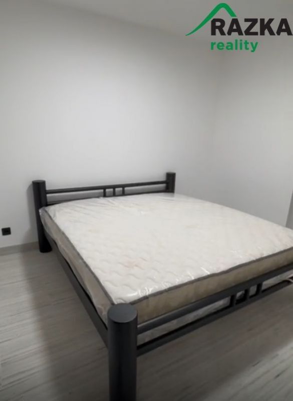 Pronájem bytu 2+kk 50 m² - foto 10