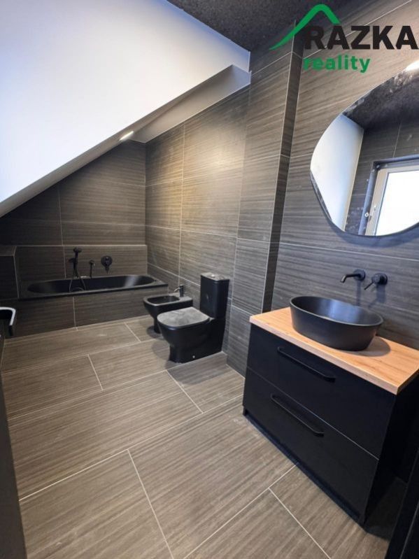 Pronájem bytu 2+kk 50 m² - foto 12
