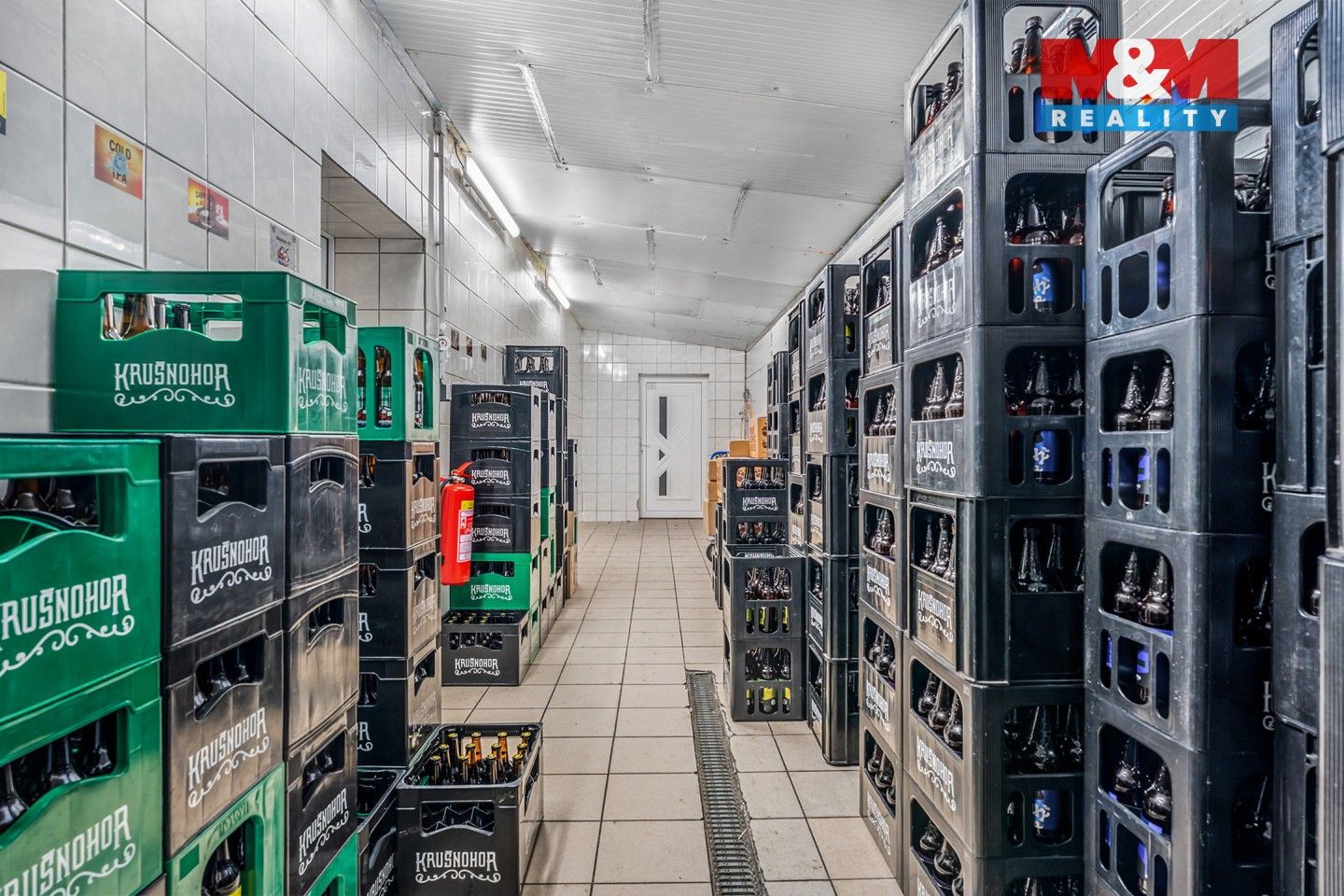 Prodej komerčního prostoru 560 m² - foto 24