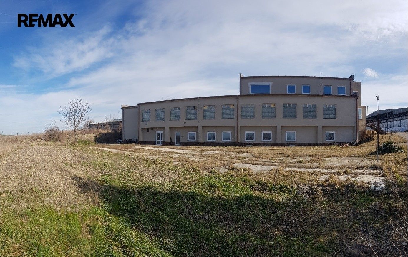 Prodej komerčního prostoru 2752 m² - foto 3