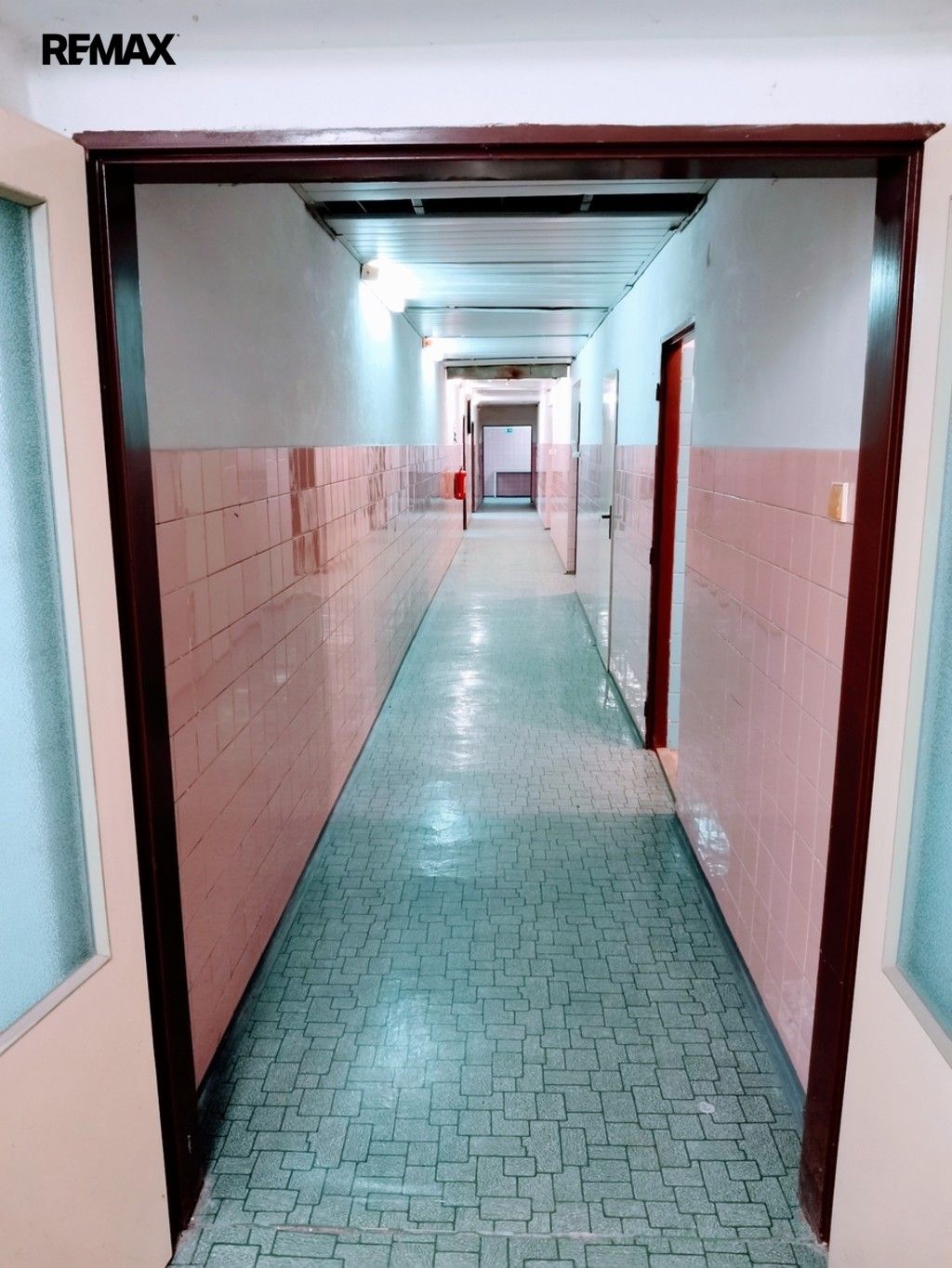 Prodej komerčního prostoru 2752 m² - foto 12