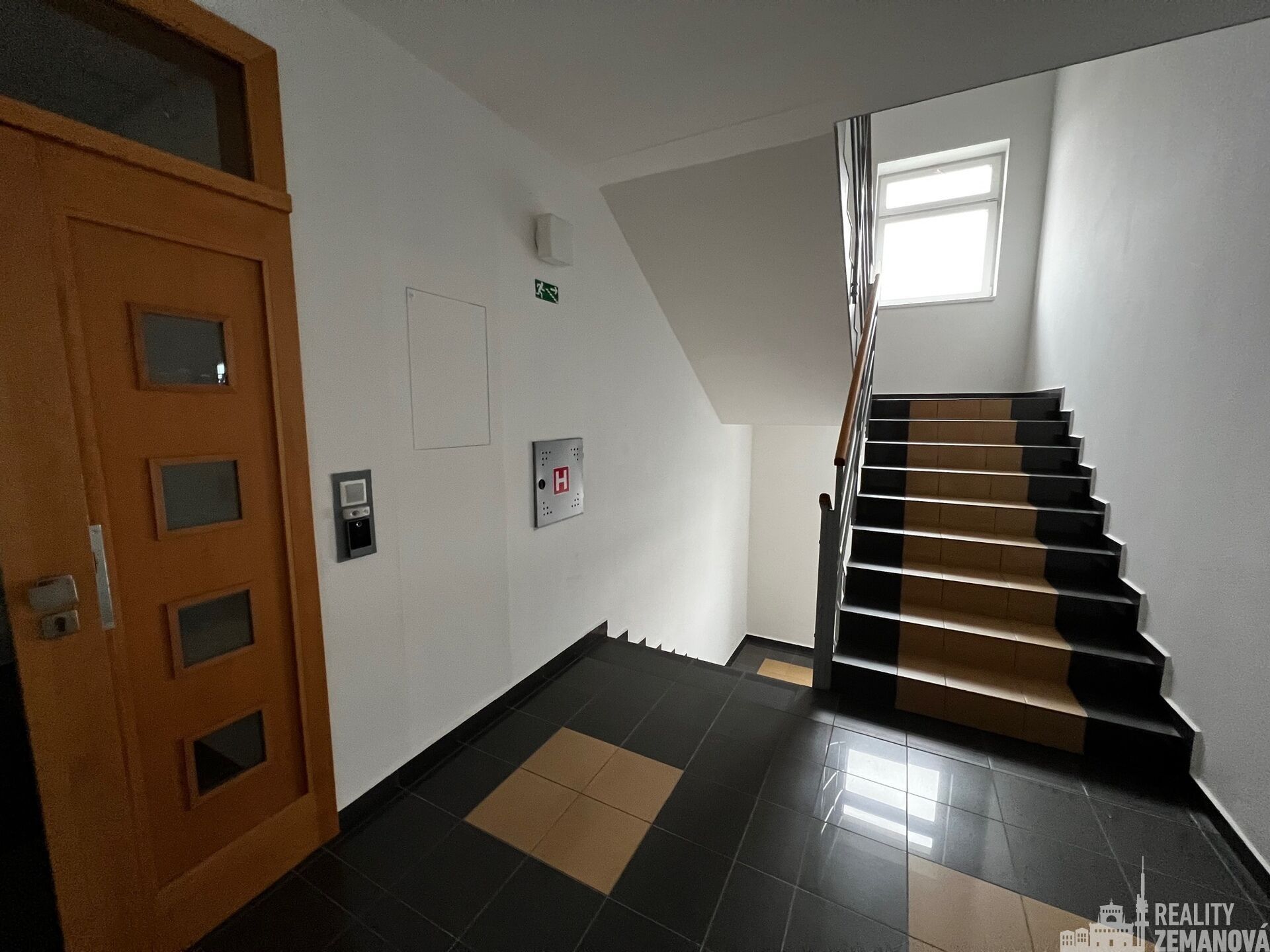 Pronájem komerčního prostoru 41 m² - foto 10