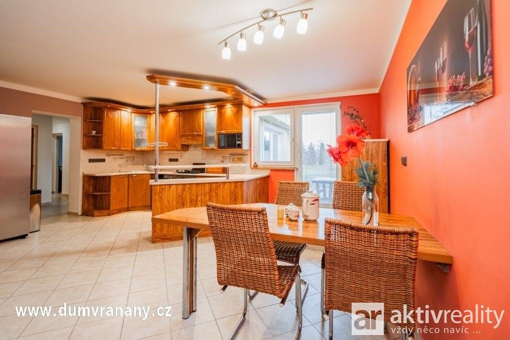 Prodej nemovitosti 283 m² - foto 7
