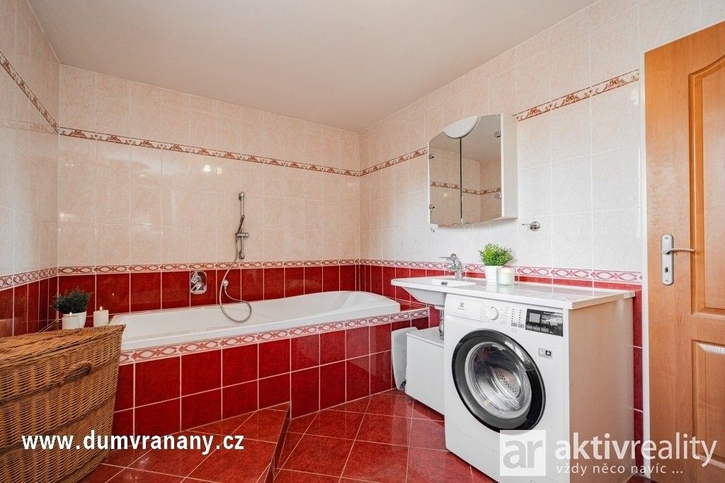 Prodej nemovitosti 283 m² - foto 14