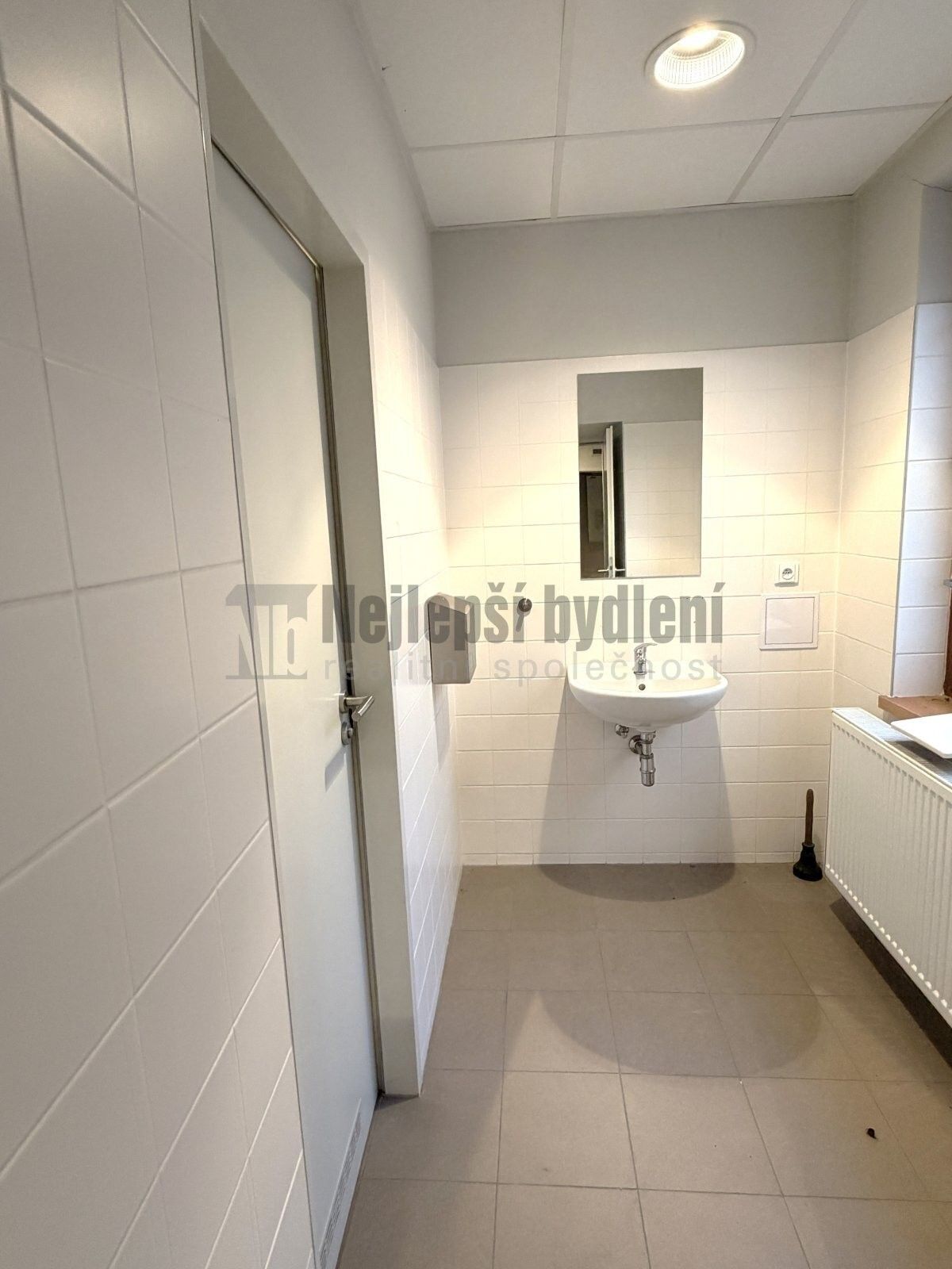 Prodej komerčního prostoru 124 m² - foto 7