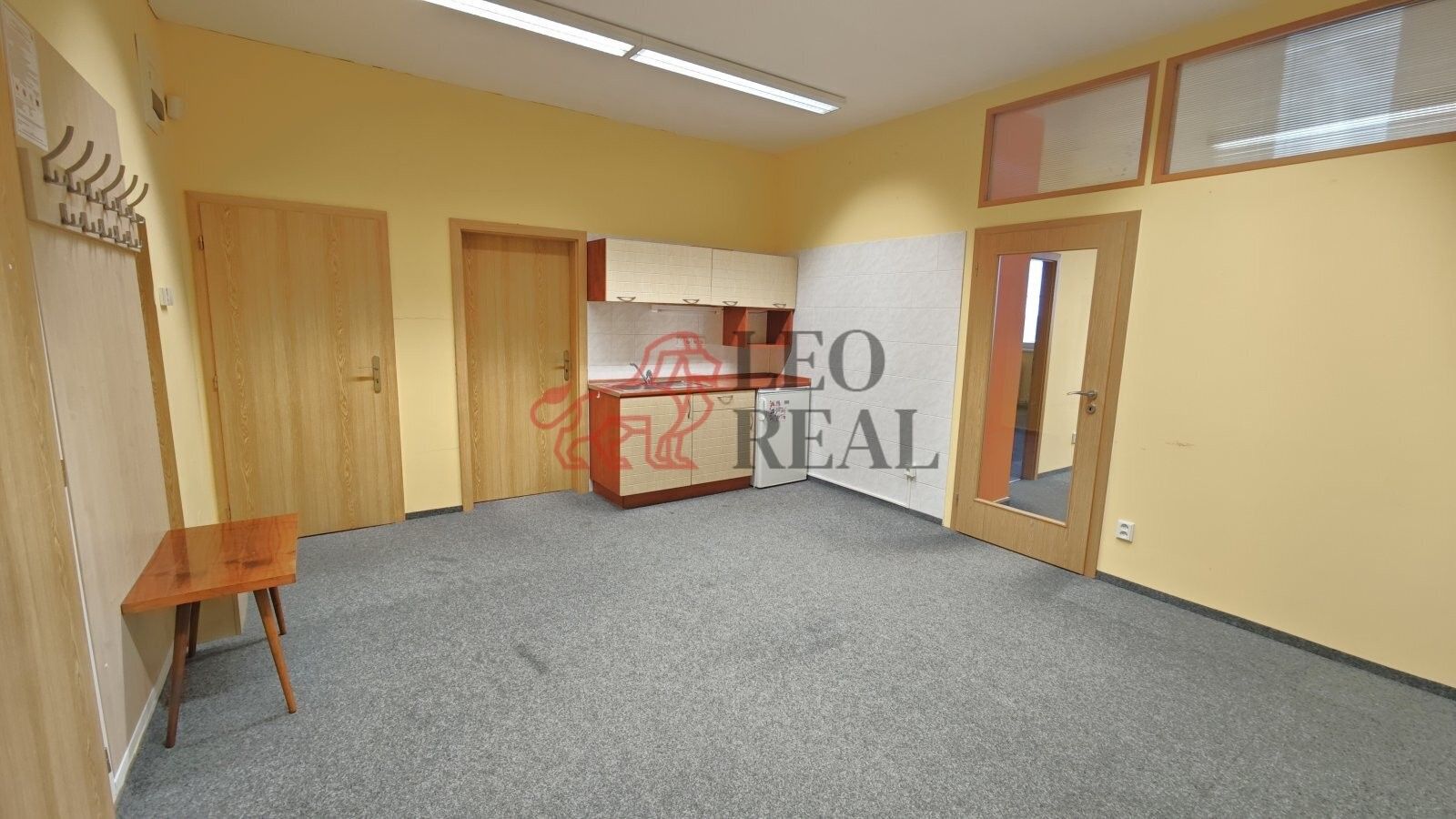 Pronájem komerčního prostoru 71 m² - foto 5