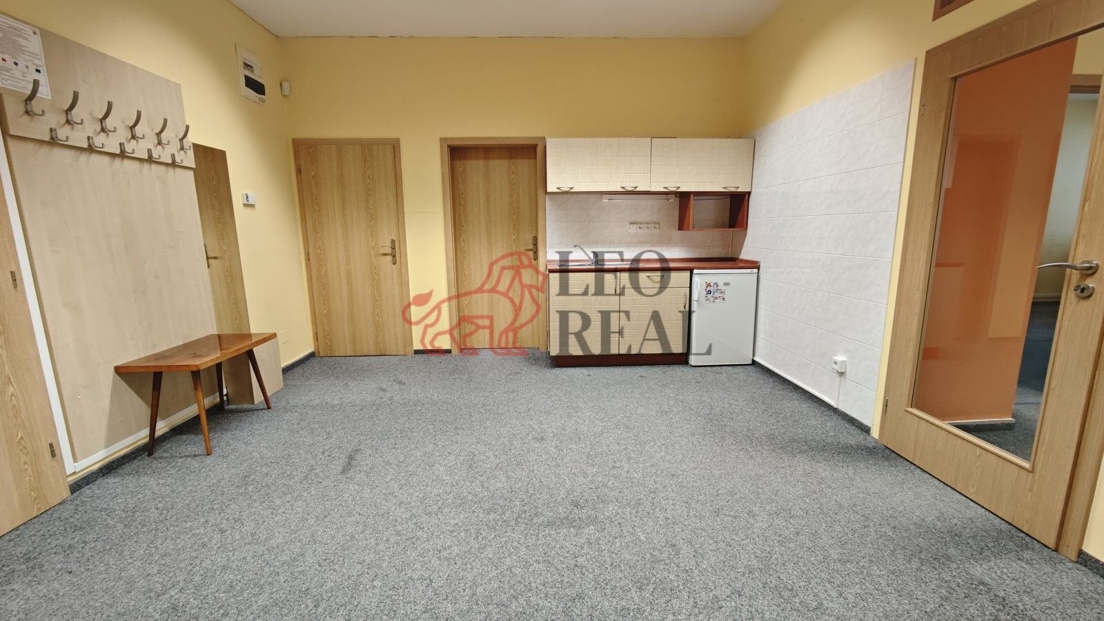 Pronájem komerčního prostoru 71 m² - foto 6