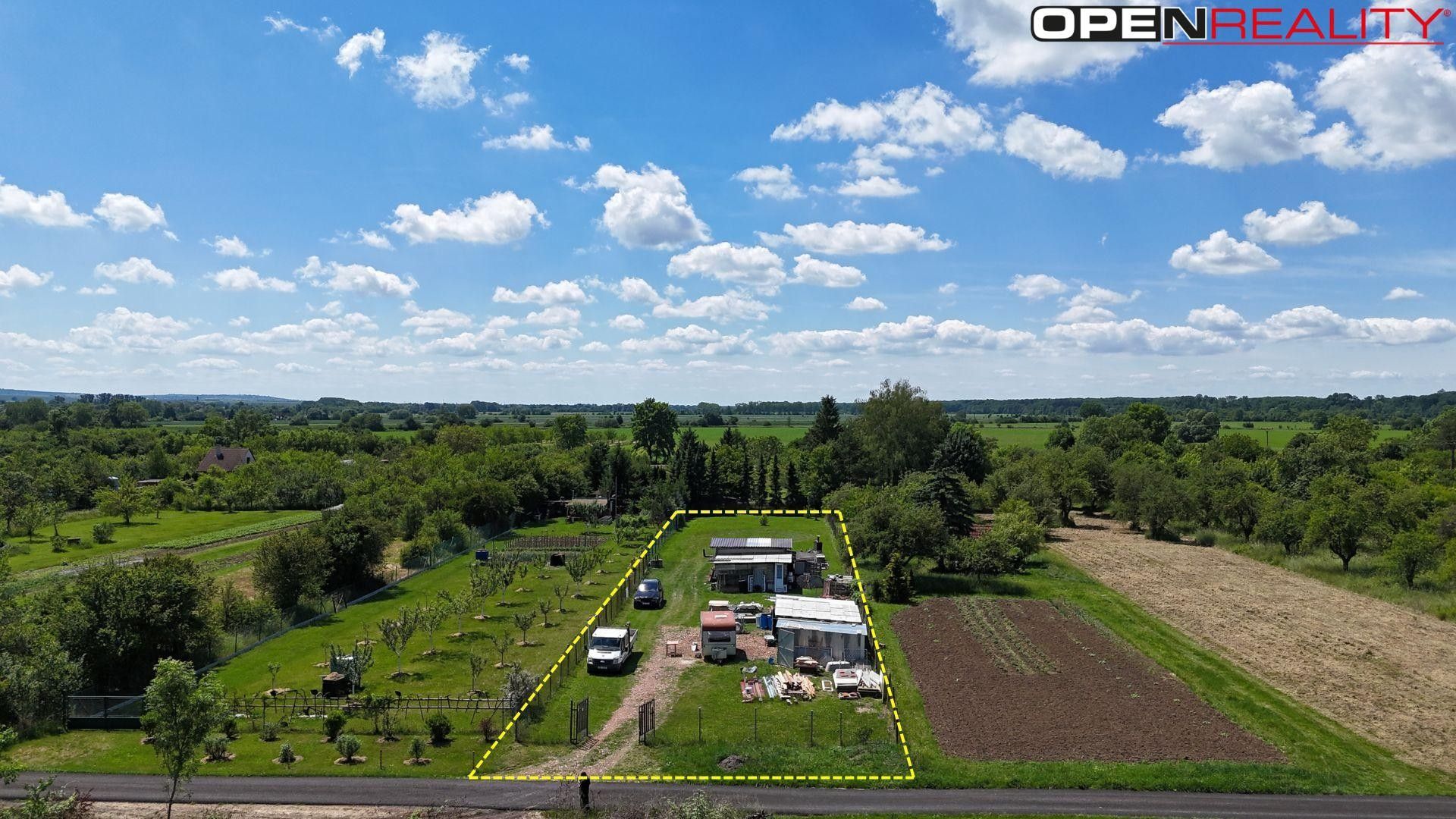Prodej pozemku 1824 m² - foto 1