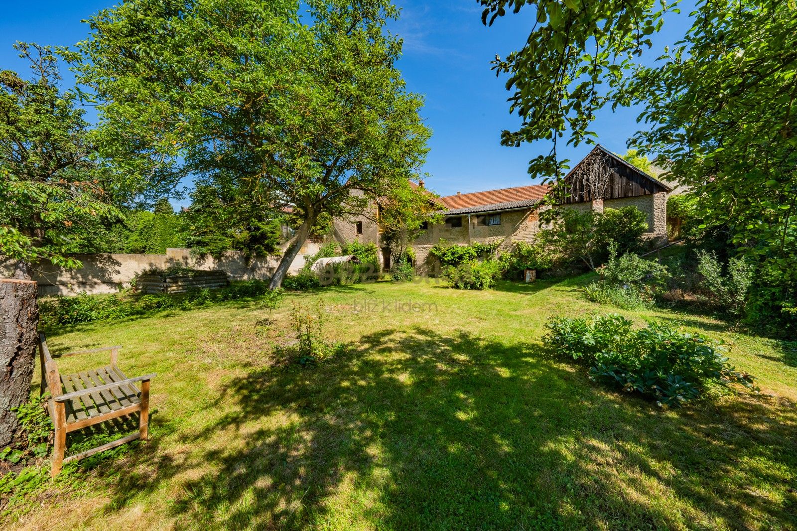 Prodej domu 400 m² - foto 1