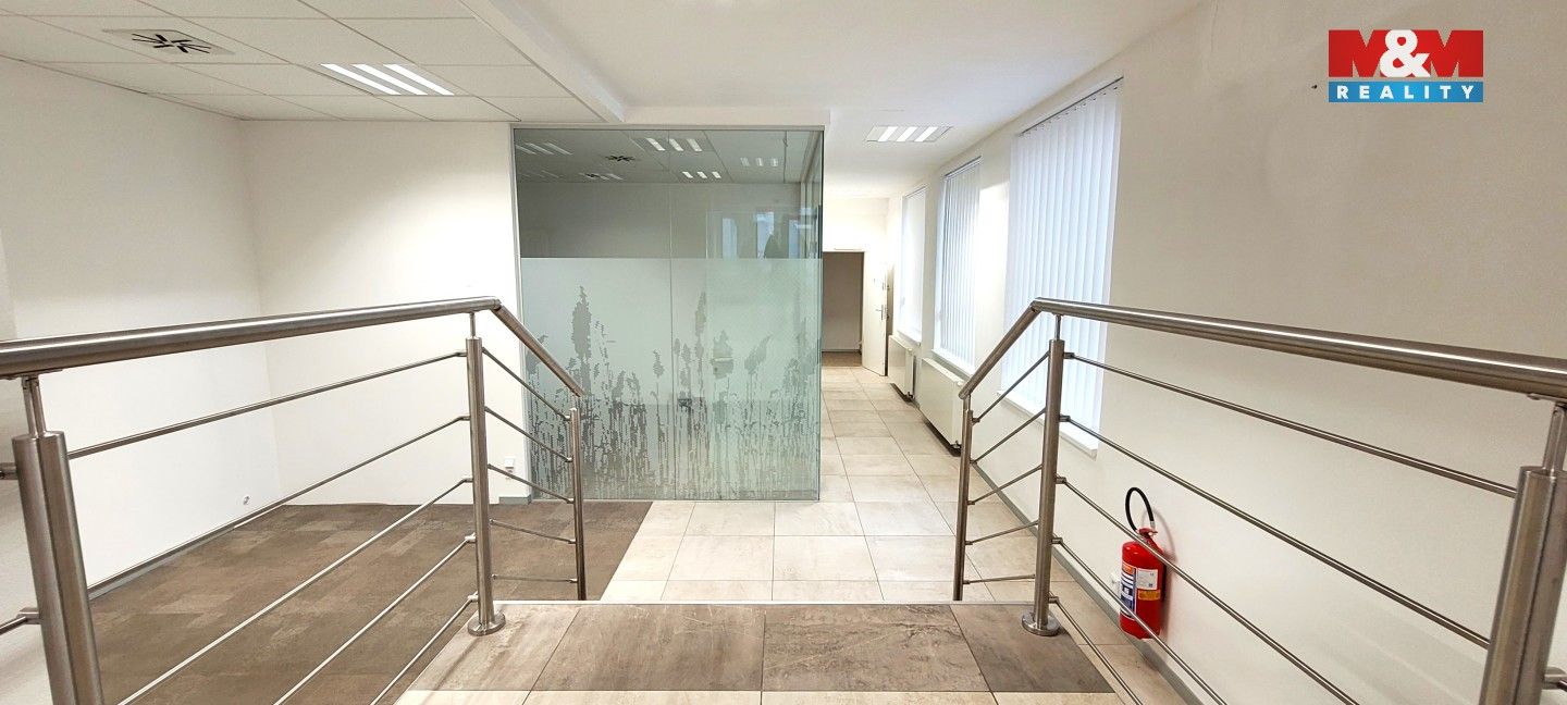 Pronájem komerčního prostoru 180 m² - foto 6